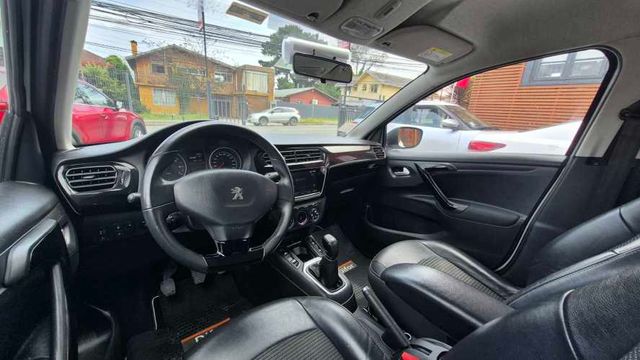 PEUGEOT  301 1.6 HDI 2022