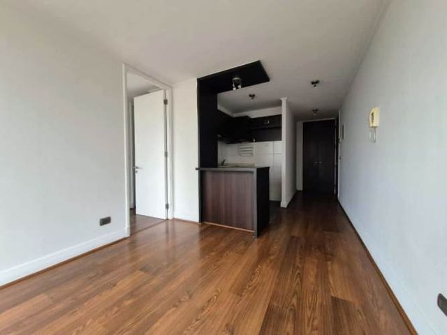 Metro Toesca - San Ignacio