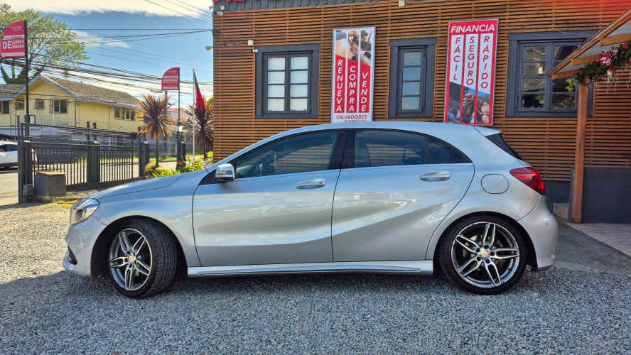 MERCEDES BENZ   A200 2017