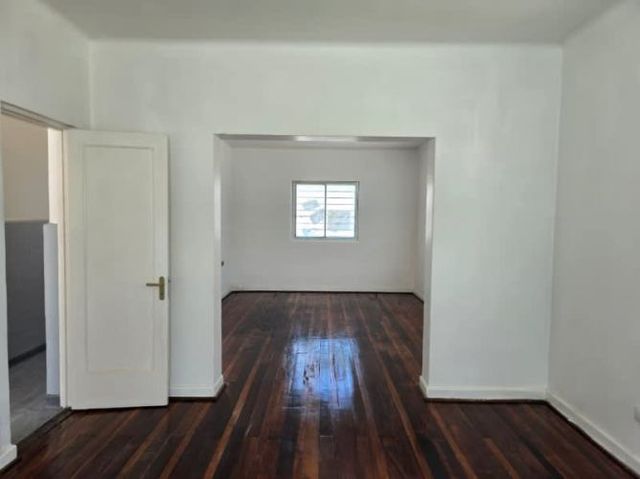 CAPITÁN THEODOR ESQUINA VISTA HERMOSA