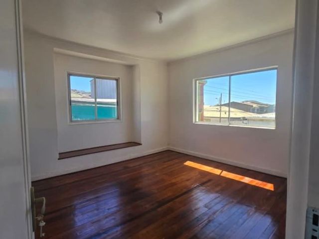 CAPITÁN THEODOR ESQUINA VISTA HERMOSA