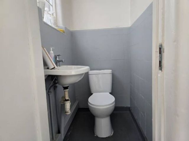 CAPITÁN THEODOR ESQUINA VISTA HERMOSA