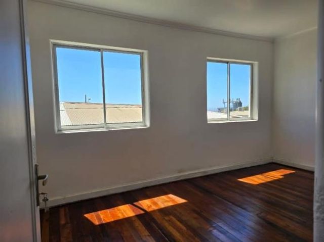 CAPITÁN THEODOR ESQUINA VISTA HERMOSA