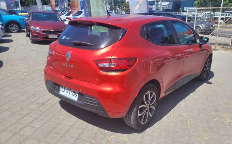 RENAULT CLIO IU HB 900 FULL MEC AÑO 2021