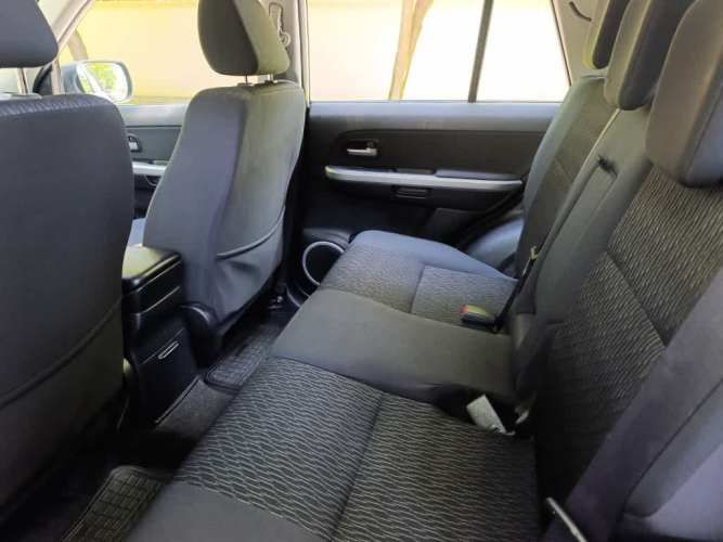 SUZUKI GRAND NOMADE 2014