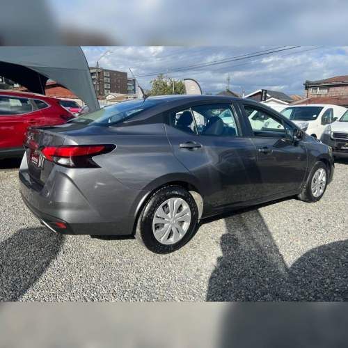 Nissan versa automático