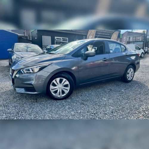 Nissan versa automático