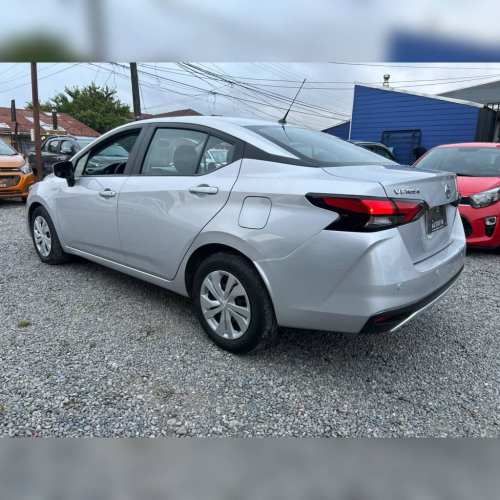 Nissan versa automático