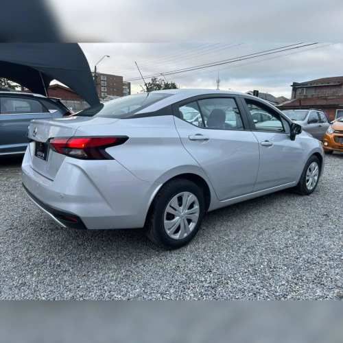 Nissan versa automático