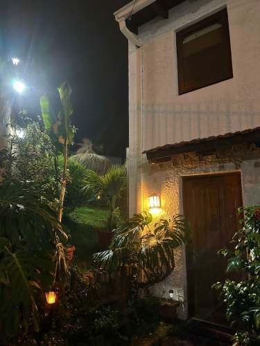 Casa en arriendo c/ estacionamiento en Reñaca