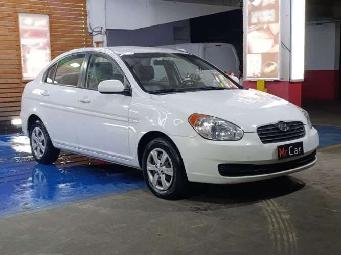 HYUNDAI ACCENT 2011
