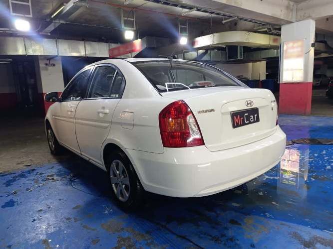 HYUNDAI ACCENT 2011