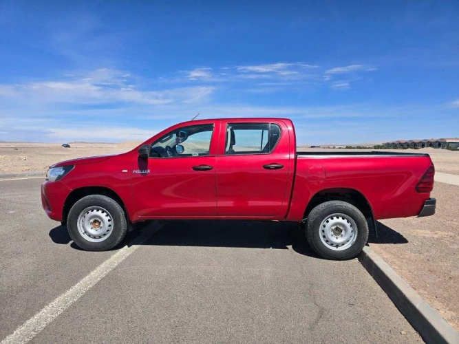 TOYOTA HILUX 2023