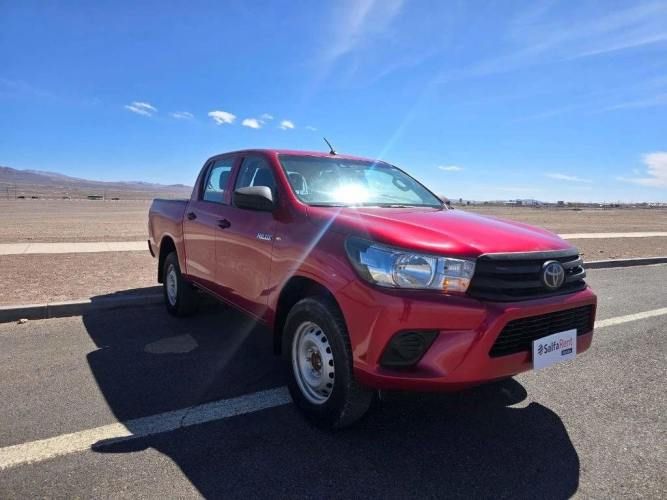 TOYOTA HILUX 2023