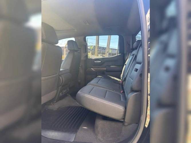 CHEVROLET SILVERADO 2021