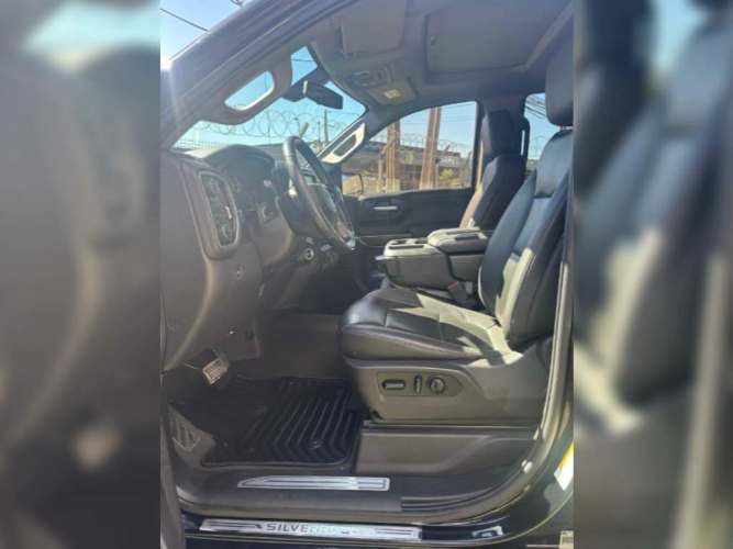 CHEVROLET SILVERADO 2021