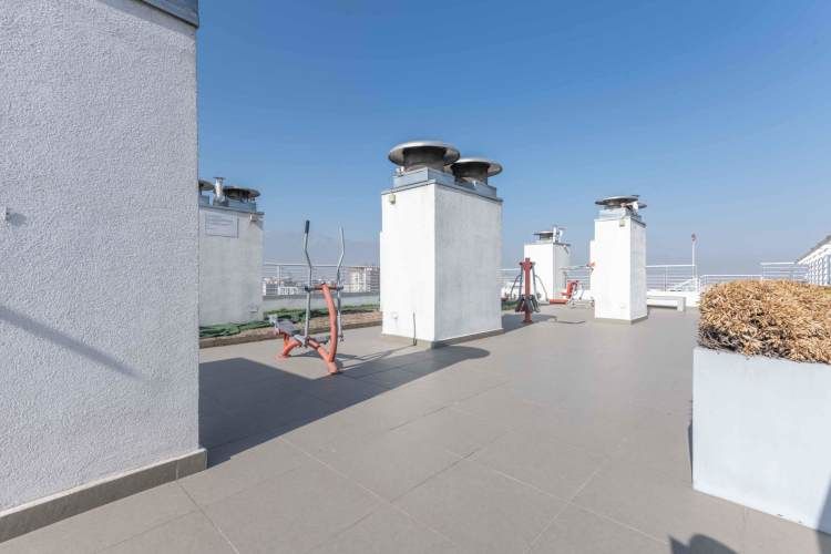 Tarapacá 876 (1 Bod) [93-1]