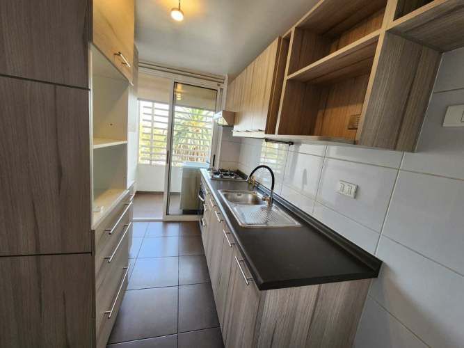 Venta Cómodo Dept. 2D + 2B + Estac y Bodega (137442)