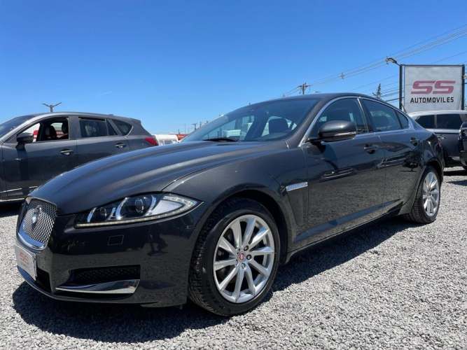 JAGUAR XF 2.0 AT 2015