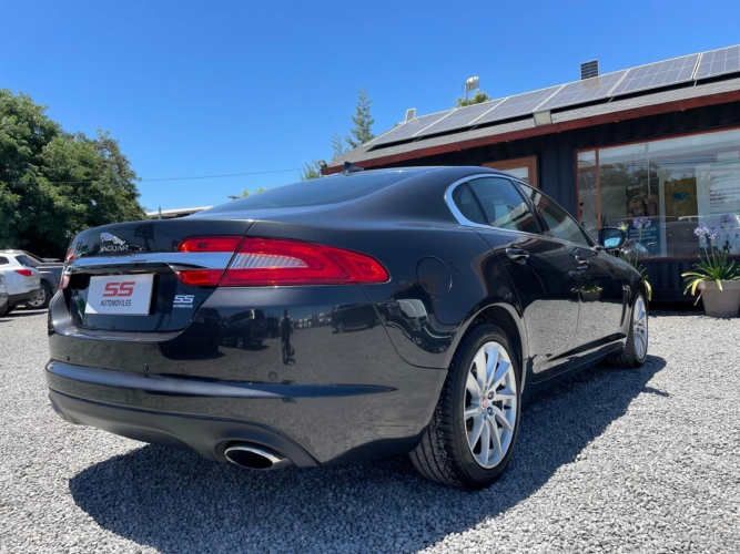 JAGUAR XF 2.0 AT 2015