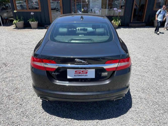 JAGUAR XF 2.0 AT 2015