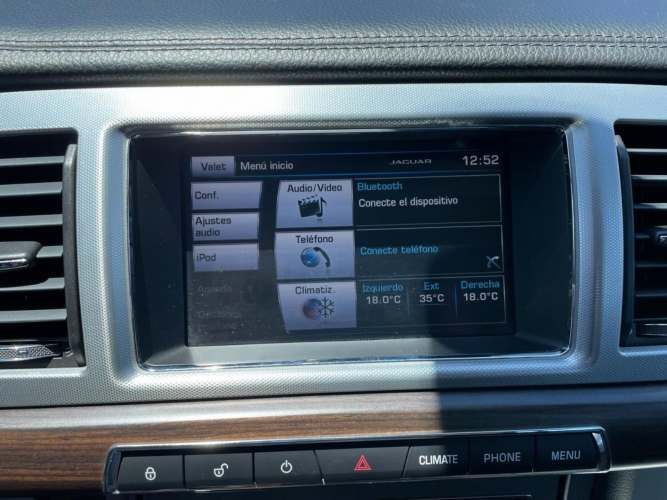 JAGUAR XF 2.0 AT 2015