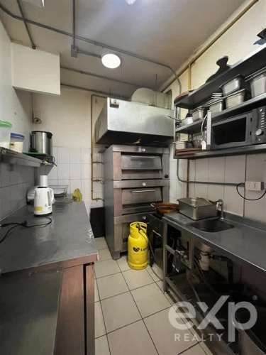 LOCAL COMERCIAL Pedro de Valdivia con Bustos