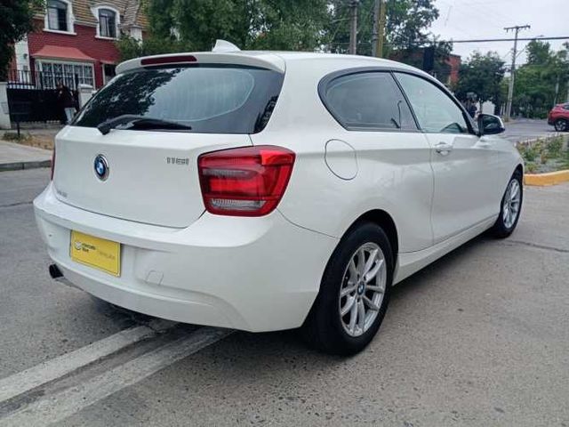 BMW 116I  1.6 MT 2013