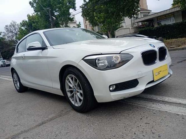 BMW 116I  1.6 MT 2013