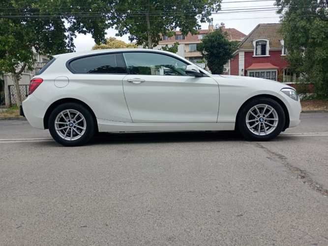 BMW 116I  1.6 MT 2013