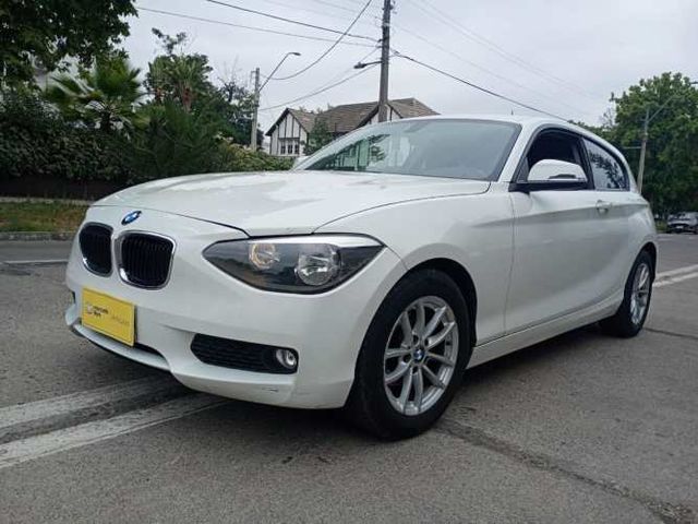 BMW 116I  1.6 MT 2013
