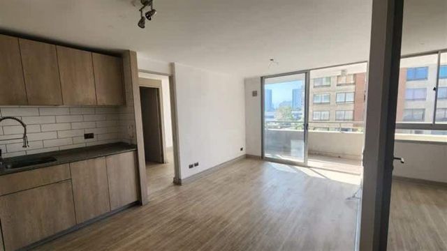 DEPARTAMENTO METRO VICENTE VALDES