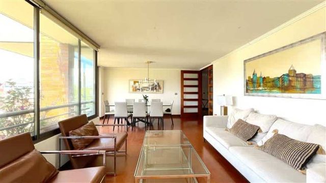 DEPARTAMENTO Departamento 5 dormitorios + 3 baños + 2 estacionamientos, Alto Las Condes