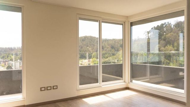 Hermoso penthouse en arriendo, iluminado, hermosas vistas en Av. Pedro de Valdivia 1248