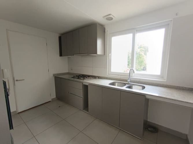 CASA IMPECABLE, BORDE BLANCO II