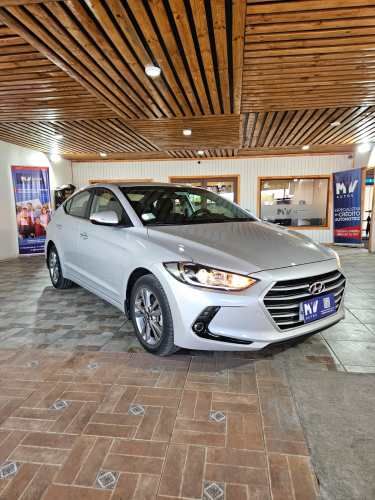 HYUNDAI ELANTRA GLS