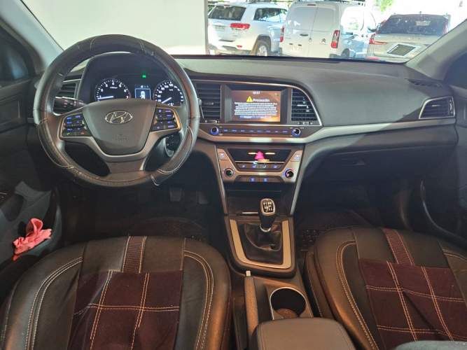 HYUNDAI ELANTRA GLS