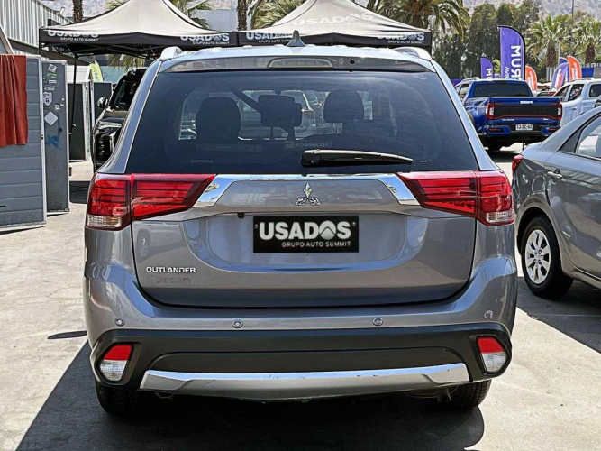 MITSUBISHI OUTLANDER 2018