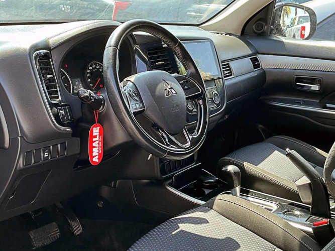 MITSUBISHI OUTLANDER 2018