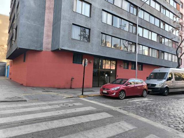 Venta de Depto Catedral 2D+1B (137499)