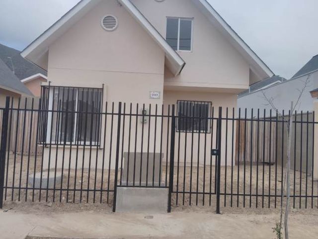 ARRIENDO CASA 3HAB 3BA COQUIMBO