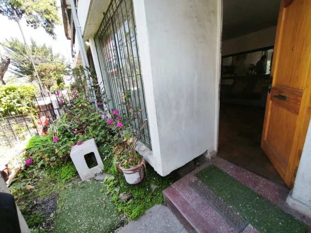 VENTA CASA DE INDEPENDENCIA  2 D / 1 B