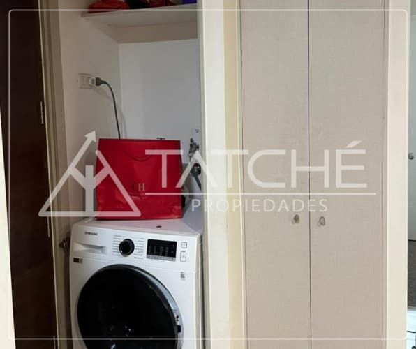 MODERNO EDIFICIO CON EXCELENTE UBICACIÓN 2D 1B 1 E