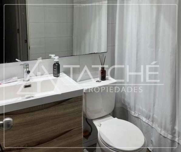 MODERNO EDIFICIO CON EXCELENTE UBICACIÓN 2D 1B 1 E