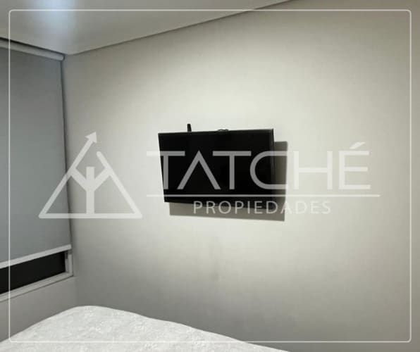 MODERNO EDIFICIO CON EXCELENTE UBICACIÓN 2D 1B 1 E