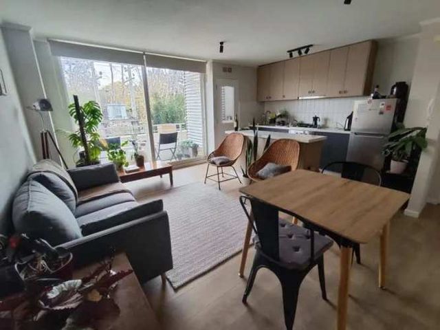 MODERNO DEPARTAMENTO REMODELADO EN PLAZA LAS HERAS!!