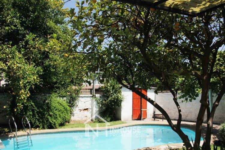 CASA El Greco / Tobalaba / Metro (L3) Fernando Castillo Velasco