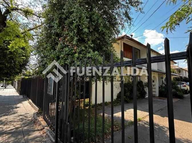 CASA MONSEÑOR EDWARDS-SALVADOR IZQUIERDO