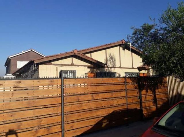 VENTA CASA SÓLIDA. VALLE GRANDE, LAMPA