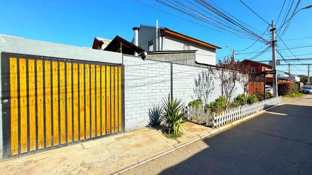 VENTA DE CASA ESQUINA, EN QUILICURA SECTOR ORIENTE